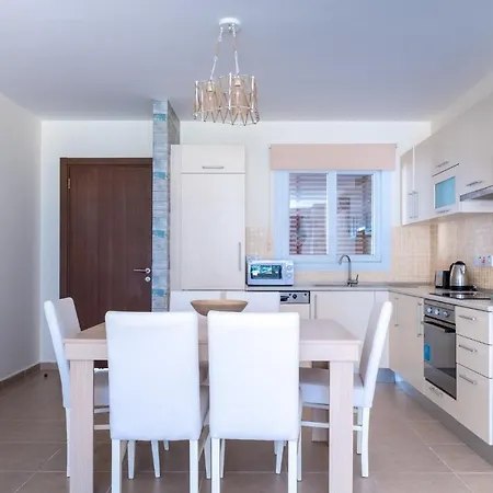 Apartman Thalassa Beach 3 Bedroom Private Pool *